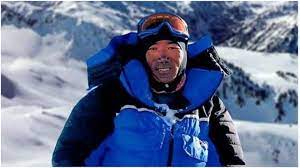 Un alpiniste népalais gravit l'Everest pour la 27e fois