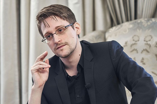 Snowden explique pourquoi il est resté en Russie