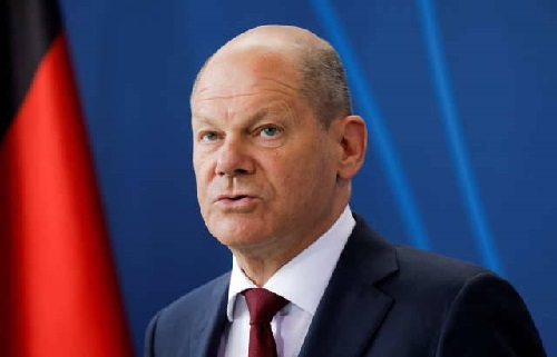 Olaf Scholz prévient que l’Occident devrait se préparer à voir le conflit en Ukraine durer