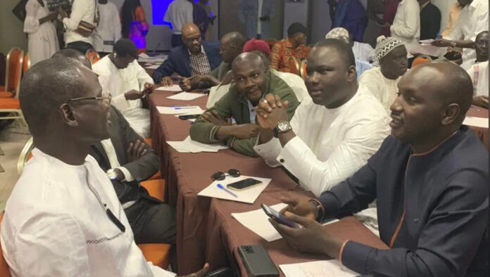 Célébration du 23 juin interdite : F24 incite les habitants de Dakar et les Sénégalais à s'habiller en blanc ce vendredi.