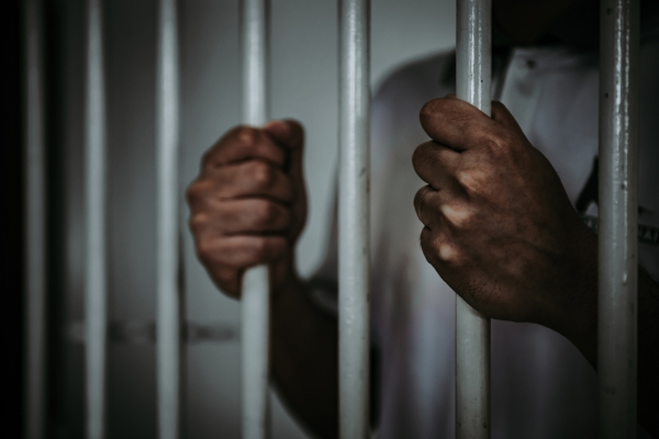 Thiès: Un homme tente de se suicider après avoir séquestré et enlevé la femme de son ami Thiès: Un homme tente de se suicider après avoir séquestré et enlevé la femme de son ami