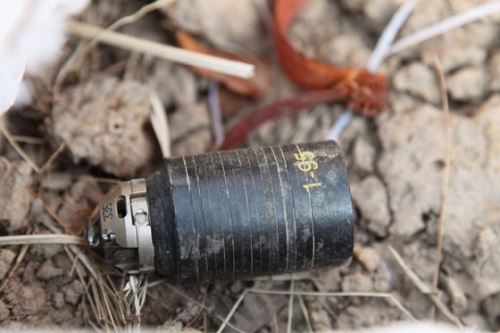 Un ex-officier US avance pourquoi Washington livre à Kiev des obus à sous-munitions