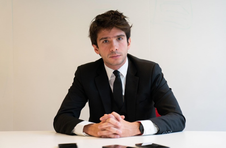 Le Sénégal émet un mandat d’arrêt international contre l’avocat Juan Branco Le Sénégal émet un mandat d’arrêt international contre l’avocat Juan Branco