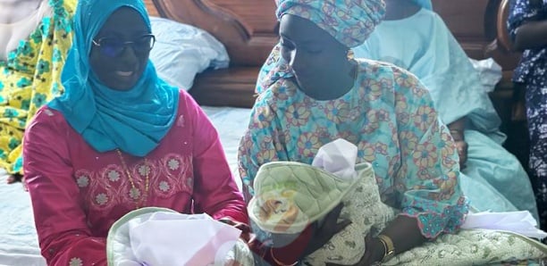 Touba: Les deux femmes de Ousmane sonko rendent visite à leurs Homonymes