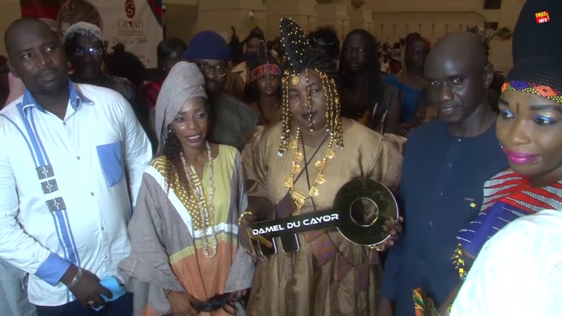 Abdoulaye Dièye Propulse la Mode Thiessoise au Grand Théâtre en Parrainant la Styliste Aida Fall Diarabi