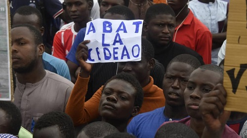 Niger : un appel au recrutement contre la force armée de la CEDEAO Niger : un appel au recrutement contre la force armée de la CEDEAO