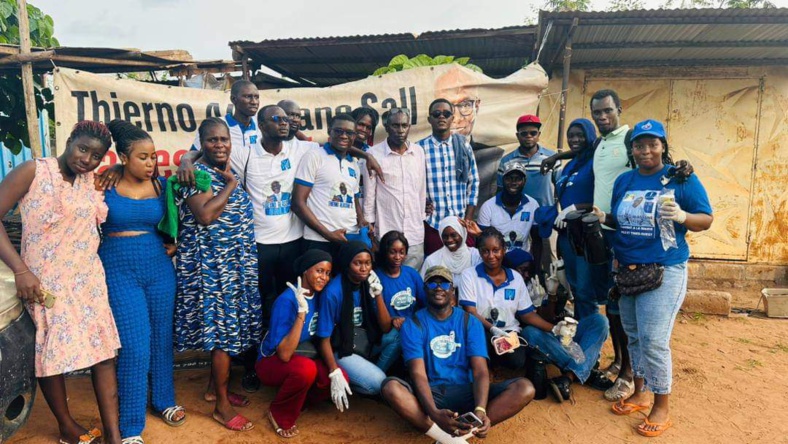 MAGAL DE TOUBA 2023 : Les camarades de Thierno Alassane Sall soulagent les pèlerins.