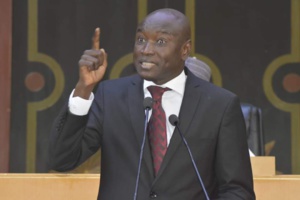 Démission : Aly Ngouille Ndiaye quitte le gouvernement Démission : Aly Ngouille Ndiaye quitte le gouvernement