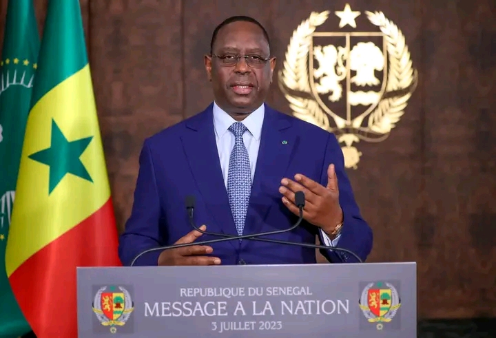 Gouvernement : le président Macky Sall a mis fin par décret aux fonctions des ministres et annonce la composition du nouveau gouvernement Gouvernement : le président Macky Sall a mis fin par décret aux fonctions des ministres et annonce la composition du nouveau gouvernement