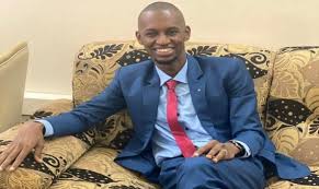 Présidentielle 2024: l'ex capitaine seydina Oumar Touré se déclare candidat