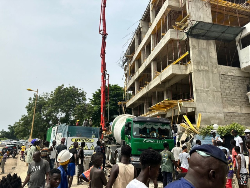 Dakar : un immeuble en construction s'est partiellement effondré Dakar : un immeuble en construction s'est partiellement effondré