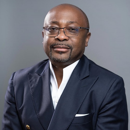 Carrière : Alain Foka quitte RFI pour le Togo