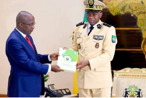 Gabon : les membres du gouvernement invités à déclarer leurs biens