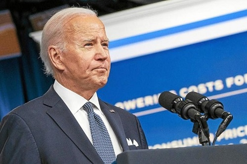 La cote de popularité de Biden au plus bas selon le sondage