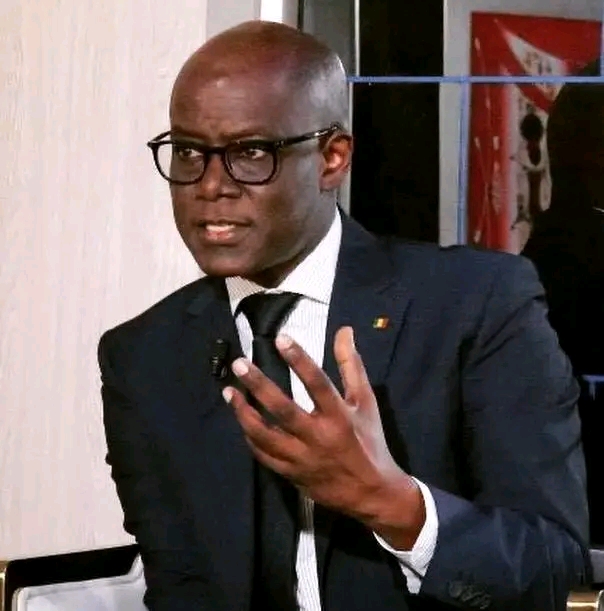 Thierno Alassane Sall lance une pique à Karim Wade "Saa waay, génnal këyit yi. Moo gën a gaaw"
