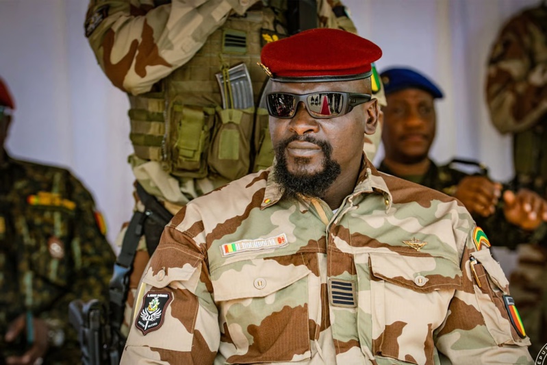 Guinée : Dissolution du gouvernement par Doumbouya