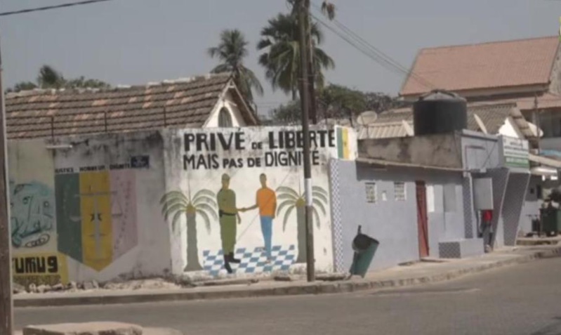 Prison de Ziguinchor : des grévistes de la faim évacués en urgence ( Frapp) Prison de Ziguinchor : des grévistes de la faim évacués en urgence ( Frapp)