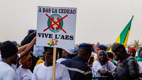 La CEDEAO invite le Niger, le Mali et le Burkina à reconsidérer leur décision de sortie