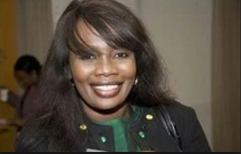 Agression de Maimouna Ndour Faye : la directrice de 7tv poignardée devant sa maison