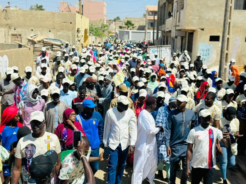 Prédiction d'une victoire au premier tour pour Amadou BA : Abdou Karim Sall en campagne à Mbao Prédiction d'une victoire au premier tour pour Amadou BA : Abdou Karim Sall en campagne à Mbao