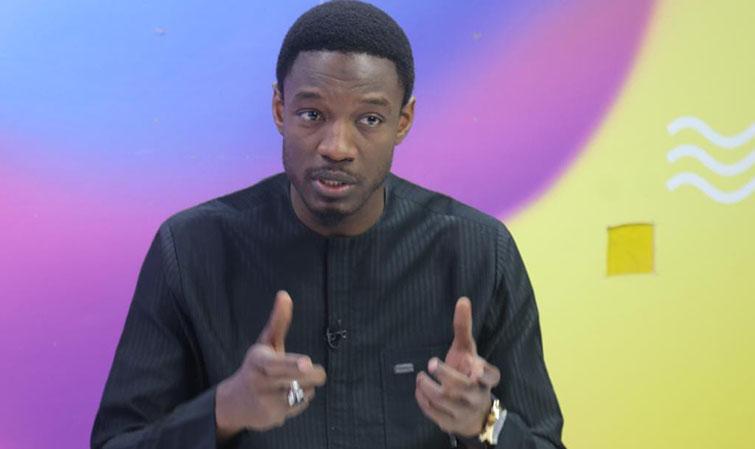 Pape Djibril Fall promet la formation des jeunes de Thiès aux métiers liés au gaz lors de sa campagne électorale Pape Djibril Fall promet la formation des jeunes de Thiès aux métiers liés au gaz lors de sa campagne électorale