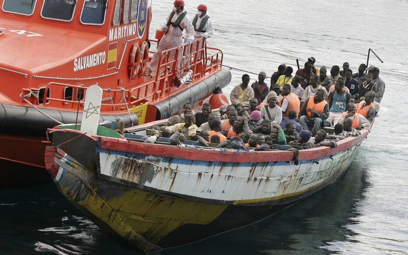 Arrivée à El Hierro : Une pirogue sénégalaise transporte 171 migrants, dont 4 femmes, à bord