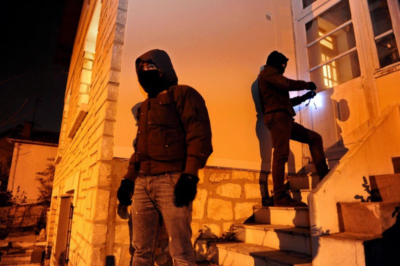 Cambriolage spectaculaire à Los Angeles : 30 millions de dollars volés Cambriolage spectaculaire à Los Angeles : 30 millions de dollars volés