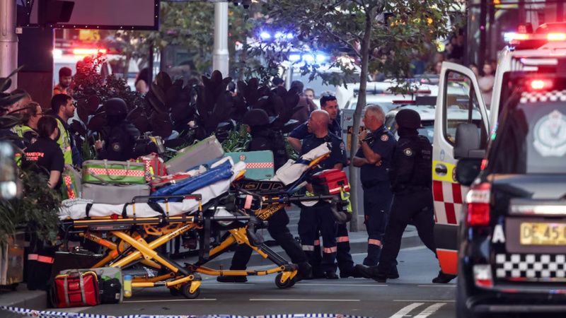 Attaque au couteau à Sydney : Au moins cinq morts et plusieurs blessés.