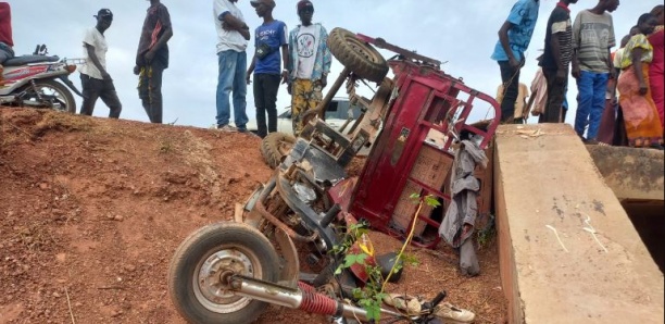 Drame à Kaolack : Un Conducteur de Tricycle Tué dans un Accident Impliquant un Camion Malien Drame à Kaolack : Un Conducteur de Tricycle Tué dans un Accident Impliquant un Camion Malien