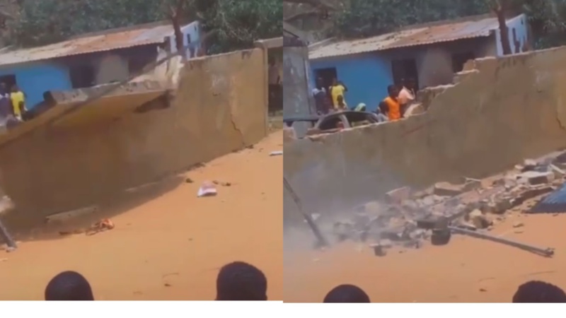 Des tensions éclatent à Sandiara (Mbour) après la mort tragique d'un élève. La maison du présumé meurtrier est saccagée par une foule en colère, qui exprime son indignation contre cet acte. Des tensions éclatent à Sandiara (Mbour) après la mort tragique d'un élève. La maison du présumé meurtrier est saccagée par une foule en colère, qui exprime son indignation contre cet acte.