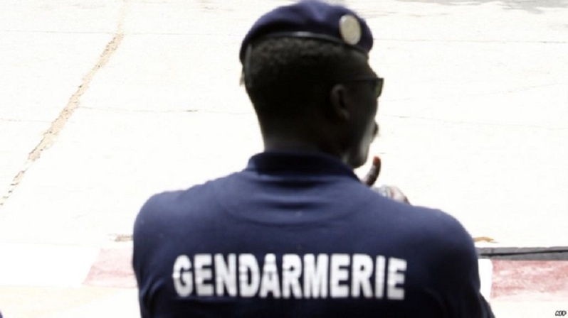 Dahra : Un gendarme poignardé en tentant d'arrêter un voleur Dahra : Un gendarme poignardé en tentant d'arrêter un voleur