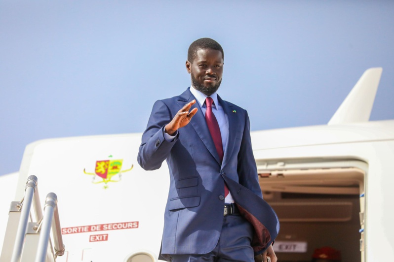 Le président Bassirou Diomaye Faye en visite diplomatique à Praia et Conakry