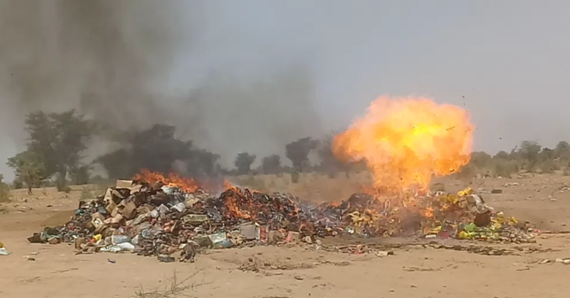 Incinération de plus de 53 millions de francs CFA de médicaments contrefaits à Touba Incinération de plus de 53 millions de francs CFA de médicaments contrefaits à Touba