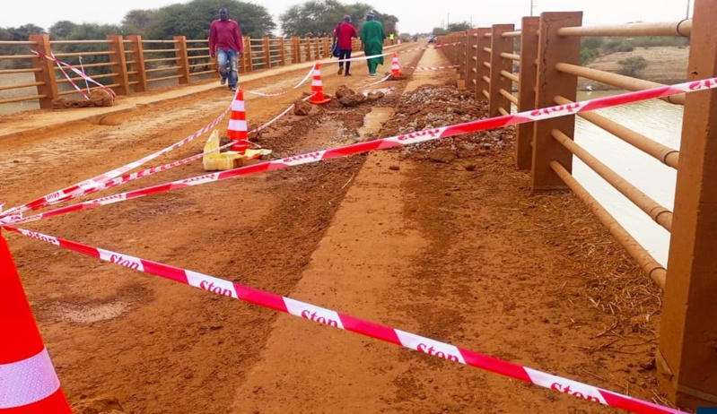 Pont de Diamel : Circulation des poids lourds interdite en raison d'un risque d'affaissement Pont de Diamel : Circulation des poids lourds interdite en raison d'un risque d'affaissement