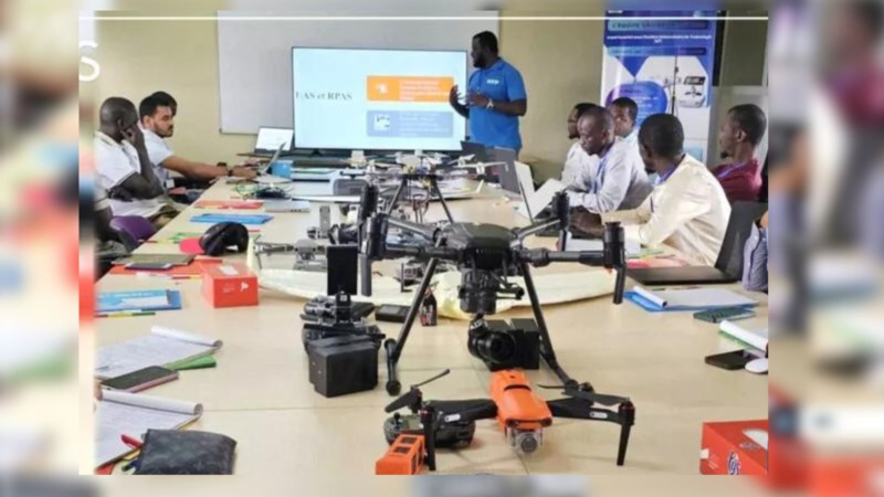 Le PAM et l'université de Thiès lancent une formation innovante à la conduite de drones Le PAM et l'université de Thiès lancent une formation innovante à la conduite de drones
