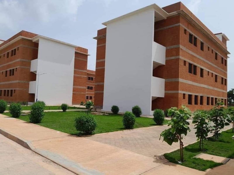 Le Lycée LYNAQE de Sédhiou prêt pour la rentrée : une éducation de qualité sous haute surveillance Le Lycée LYNAQE de Sédhiou prêt pour la rentrée : une éducation de qualité sous haute surveillance