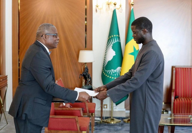 Six Nouveaux Ambassadeurs Présentent leurs Lettres de Créance au Sénégal Six Nouveaux Ambassadeurs Présentent leurs Lettres de Créance au Sénégal