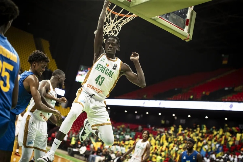 Basket : Le Sénégal domine le Rwanda grâce à une défense solide Basket : Le Sénégal domine le Rwanda grâce à une défense solide