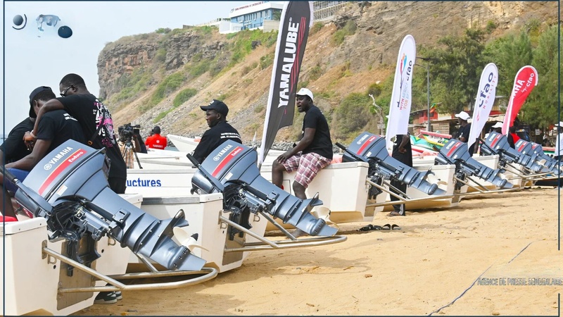 Le Japon offre 94 pirogues en fibre de verre au Sénégal pour soutenir la pêche artisanale Le Japon offre 94 pirogues en fibre de verre au Sénégal pour soutenir la pêche artisanale