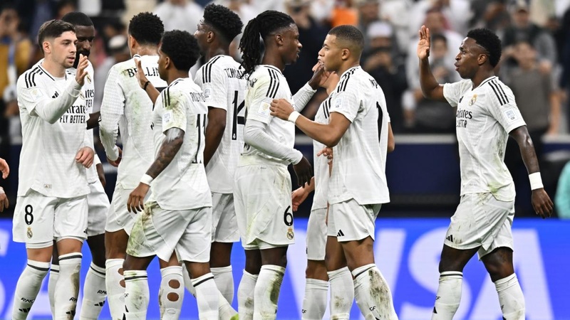 Vinicius élu meilleur de l’année propulse le Real Madrid sur le toit du mondeVinicius élu meilleur de l’année propulse le Real Madrid sur le toit du monde Vinicius élu meilleur de l’année propulse le Real Madrid sur le toit du mondeVinicius élu meilleur de l’année propulse le Real Madrid sur le toit du monde