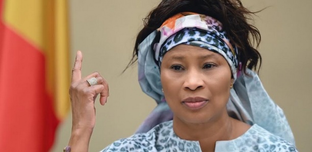 Politique Document “sans signature” : Aissata Tall Sall met en cause la crédibilité du rapport de la Cour des comptes Politique Document “sans signature” : Aissata Tall Sall met en cause la crédibilité du rapport de la Cour des comptes
