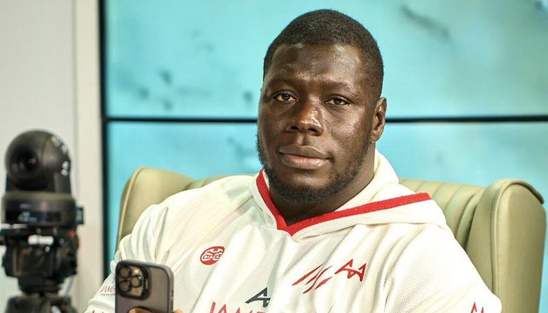 Franc s’impose face à Ama dans un combat spectaculaire Franc s’impose face à Ama dans un combat spectaculaire