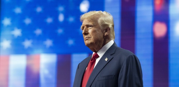 International Trump ordonne l'arrêt du financement fédéral pour les migrants clandestins