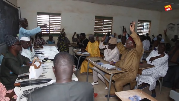 Conseil de Quartier à FAHU 1 : Structuration et Engagement Citoyen Conseil de Quartier à FAHU 1 : Structuration et Engagement Citoyen