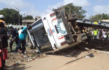Un bus se renverse sur l’axe Jouloulou-Bignona : un bilan désastreux