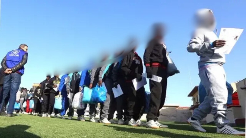 186 Sénégalais rapatriés de Libye accueillis à l’AIBD après un vol retardé 186 Sénégalais rapatriés de Libye accueillis à l’AIBD après un vol retardé