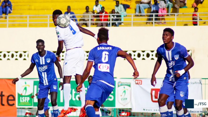 Ligue 1 : L'US Gorée prend les commandes, Jaraaf attendu pour un derby décisif contre l’AS Pikine Ligue 1 : L'US Gorée prend les commandes, Jaraaf attendu pour un derby décisif contre l’AS Pikine