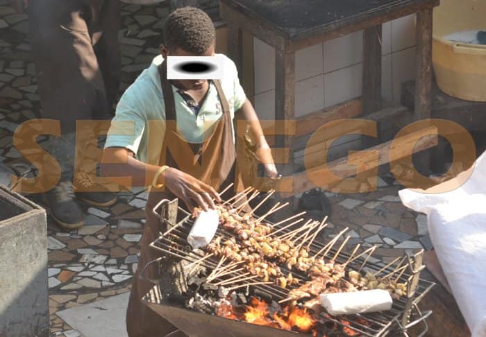 Scandale de la viande de chat : les Dibi Haoussa désertés par les clients Scandale de la viande de chat : les Dibi Haoussa désertés par les clients