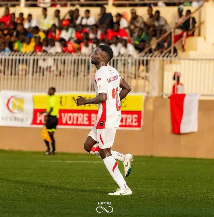 Tragédie sur le terrain : le capitaine de Ouakam, Fadiouf Ndiaye, décède après un malaise … Tragédie sur le terrain : le capitaine de Ouakam, Fadiouf Ndiaye, décède après un malaise …