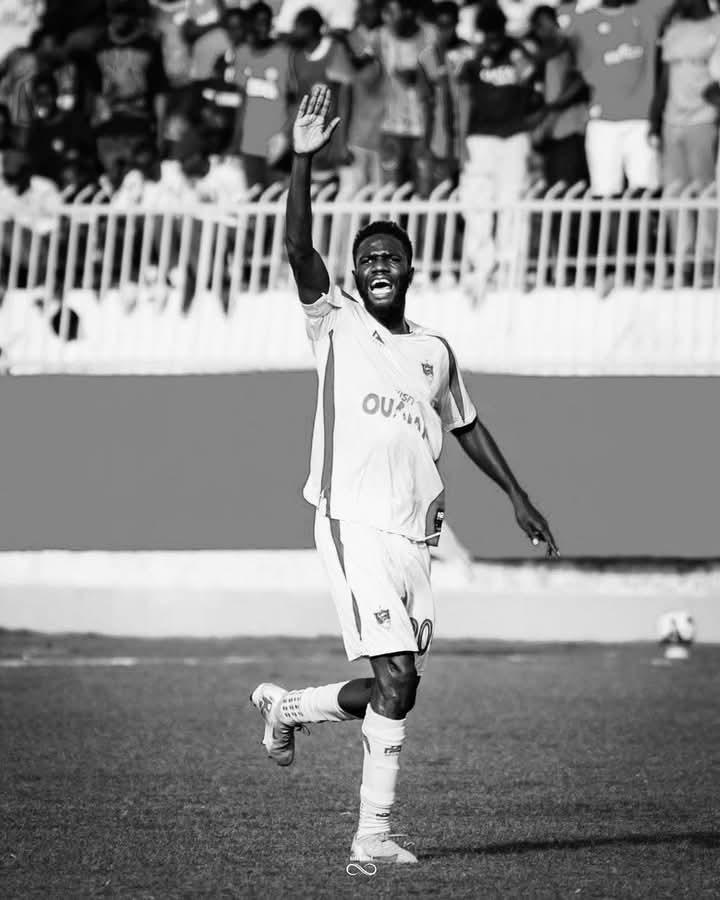 Drame en Ligue 1 sénégalaise : le capitaine de l'US Ouakam, Fadiouf Ndiaye, s’éteint à la mi-temps du match contre Oslo
